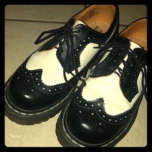 Black and white Dr.Martins oxfords